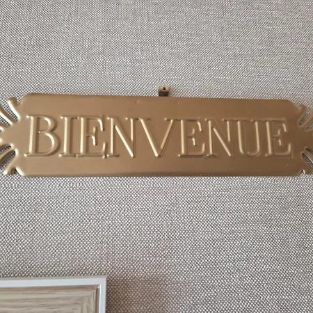 Oda ve Kahvaltı Le Bois Rouland *