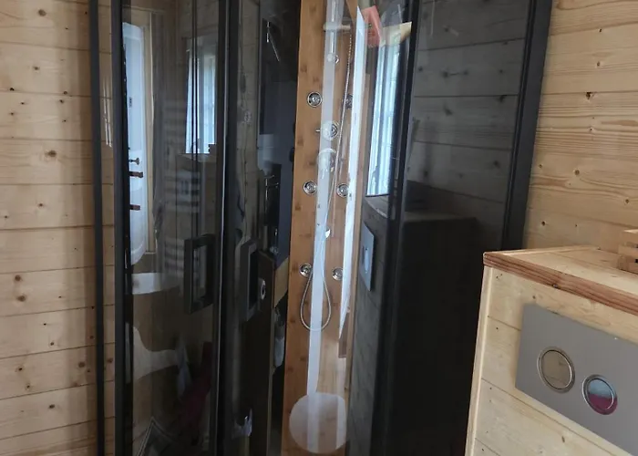 Le Bois Rouland 住宿加早餐酒店